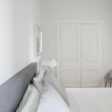 Apartment New Stylish 1bd Apt In Central Next To Seine!