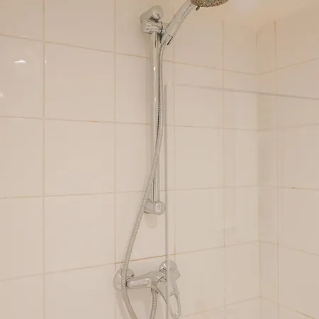 New Stylish 1bd Apt In Central Next To Seine! *