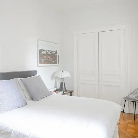 New Stylish 1bd Apt In Central Next To Seine! Apartment
