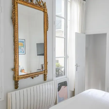 New Stylish 1bd Apt In Central Next To Seine! Paris